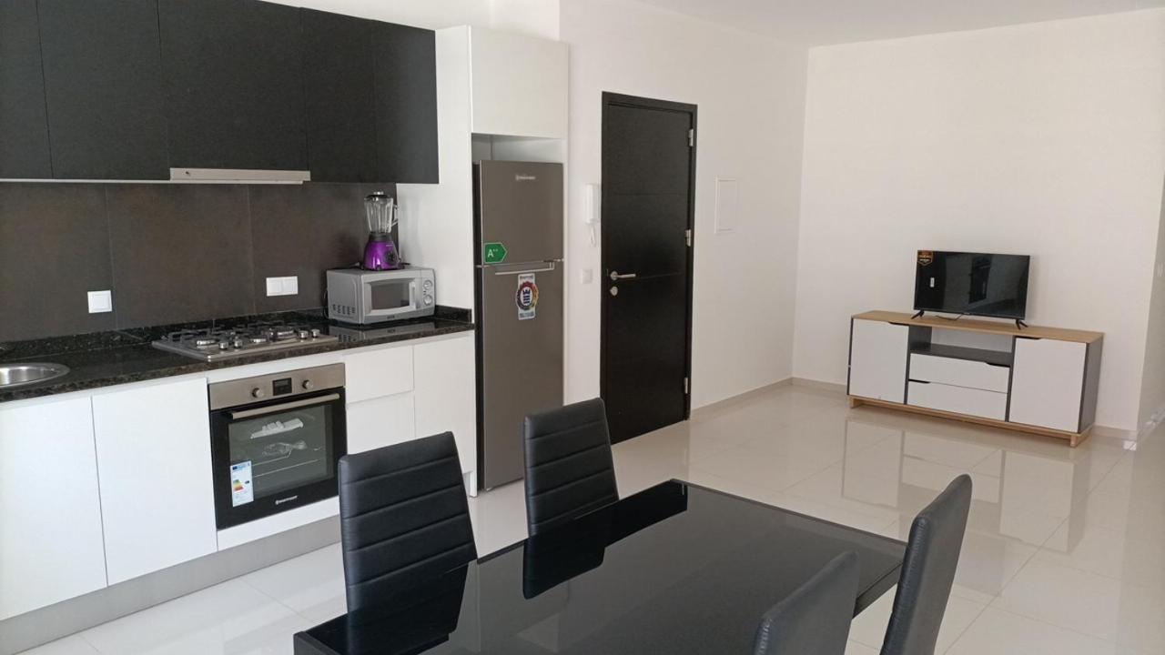 T2 Da Marilia Fonte Frances Apartment Mindelo Luaran gambar