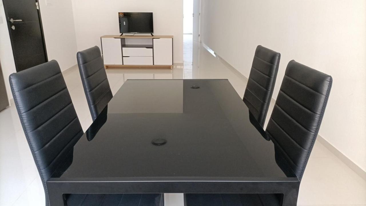T2 Da Marilia Fonte Frances Apartment Mindelo Luaran gambar